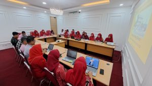 Read more about the article Rapat Persamaan Persepsi Pembimbing KTI dan Skripsi T.A 2024/2025