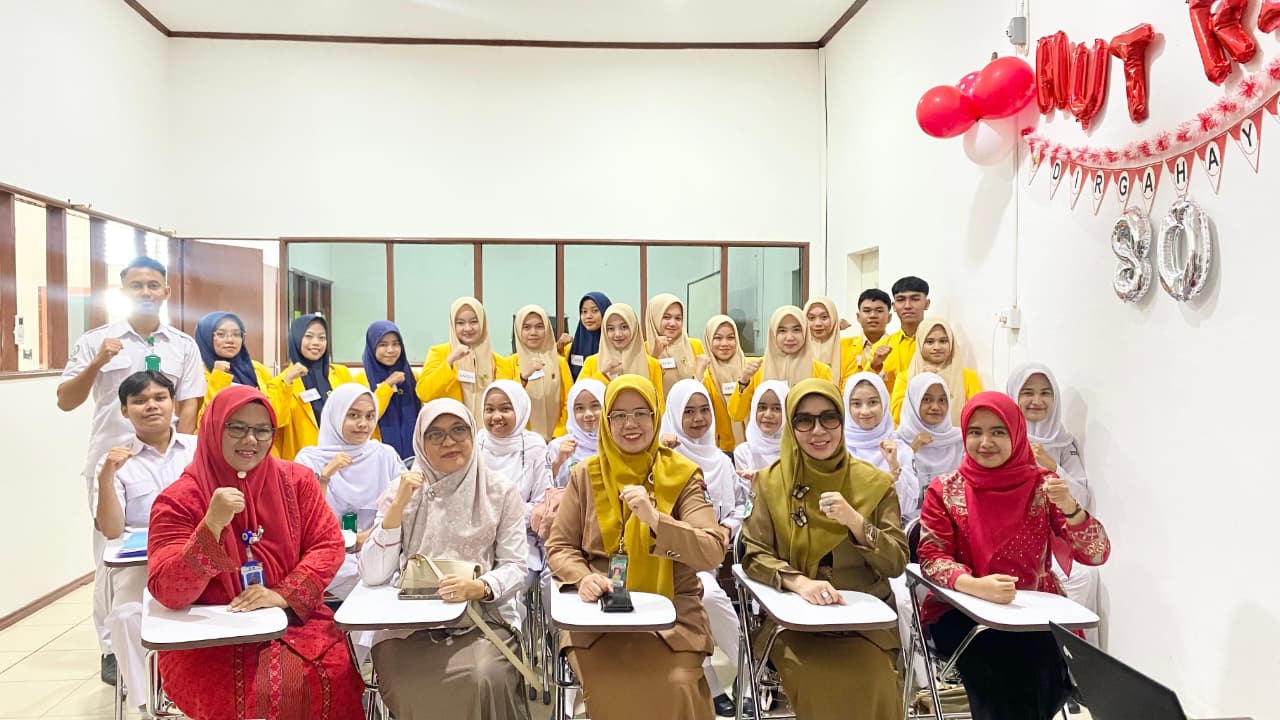 Read more about the article Serah Terima  PBL 1 Prodi S1 Administrasi Rumah Sakit dengan RSUD dr. Rasyidin Padang